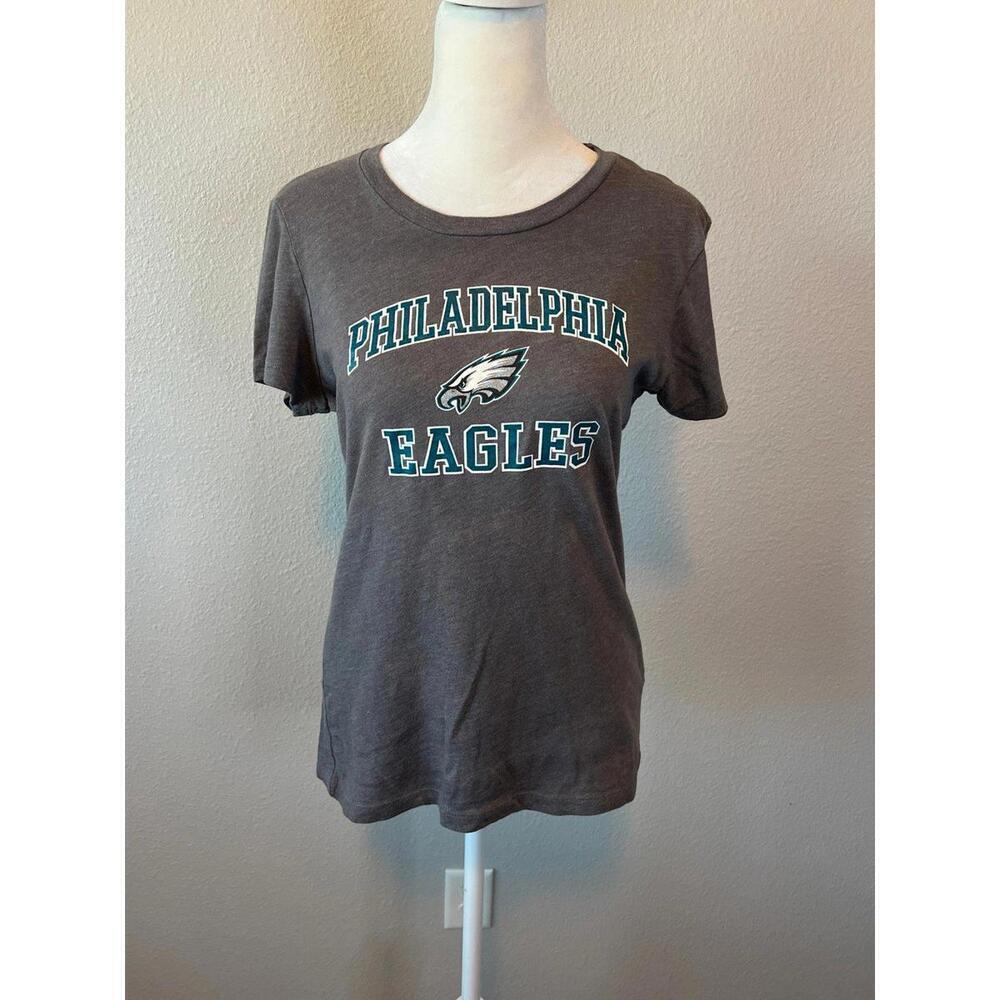 NFL Team Apparel Philadelphia Eagles Women's Fit TShirt Gray Size Medium